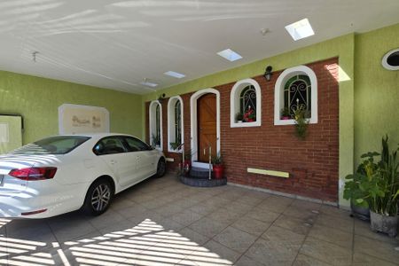 Casa à venda com 205m², 3 quartos e 3 vagas Casa à venda com 205m², 3 quartos e 3 vagasGaragem