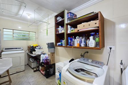 Casa à venda com 205m², 3 quartos e 3 vagas Casa à venda com 205m², 3 quartos e 3 vagasÁrea de Serviço