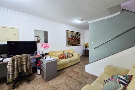 Casa à venda com 205m², 3 quartos e 3 vagas Casa à venda com 205m², 3 quartos e 3 vagasSala