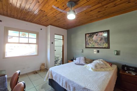 Casa à venda com 205m², 3 quartos e 3 vagas Casa à venda com 205m², 3 quartos e 3 vagasSuíte 2