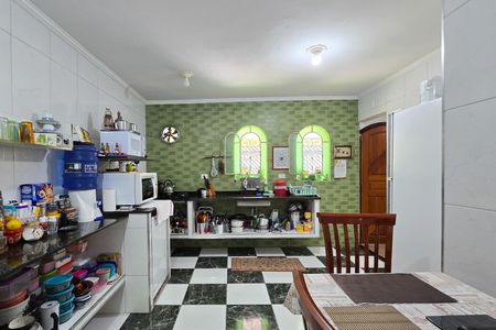 Casa à venda com 205m², 3 quartos e 3 vagas Casa à venda com 205m², 3 quartos e 3 vagasCozinha