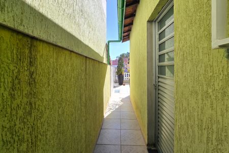 Casa à venda com 205m², 3 quartos e 3 vagas Casa à venda com 205m², 3 quartos e 3 vagasSacada