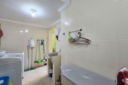 Casa à venda com 205m², 3 quartos e 3 vagas Casa à venda com 205m², 3 quartos e 3 vagasÁrea de Serviço