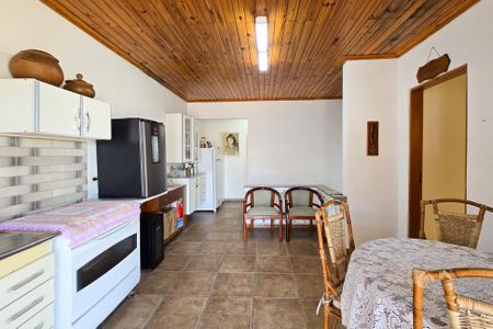 Casa à venda com 205m², 3 quartos e 3 vagas Casa à venda com 205m², 3 quartos e 3 vagasCozinha 2