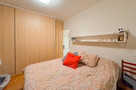 Casa à venda com 144m², 3 quartos e 2 vagas Casa à venda com 144m², 3 quartos e 2 vagasSuíte
