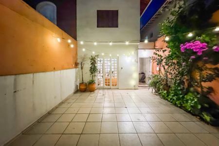 Casa à venda com 144m², 3 quartos e 2 vagas Casa à venda com 144m², 3 quartos e 2 vagasGaragem