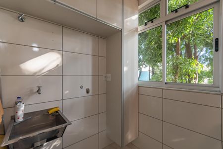 Apartamento à venda com 81m², 3 quartos e 2 vagas Apartamento à venda com 81m², 3 quartos e 2 vagasÁrea de Serviço