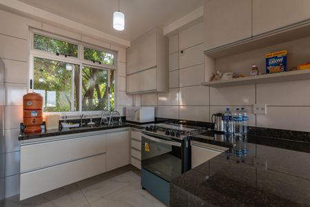 Apartamento à venda com 81m², 3 quartos e 2 vagas Apartamento à venda com 81m², 3 quartos e 2 vagasCozinha