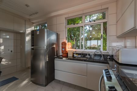 Apartamento à venda com 81m², 3 quartos e 2 vagas Apartamento à venda com 81m², 3 quartos e 2 vagasCozinha