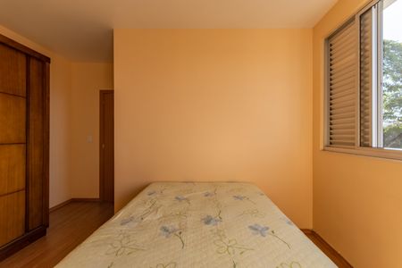 Apartamento à venda com 81m², 3 quartos e 2 vagas Apartamento à venda com 81m², 3 quartos e 2 vagasSuíte