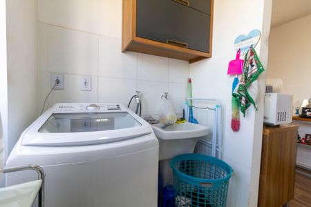 Apartamento à venda com 52m², 2 quartos e sem vaga Apartamento à venda com 52m², 2 quartos e sem vagaCozinha e Área de Serviço