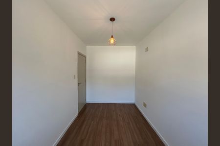 Casa de condomínio à venda com 144m², 3 quartos e 2 vagas Casa de condomínio à venda com 144m², 3 quartos e 2 vagasQuarto