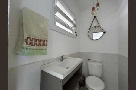 Casa de condomínio à venda com 144m², 3 quartos e 2 vagas Casa de condomínio à venda com 144m², 3 quartos e 2 vagasBanheiro 3