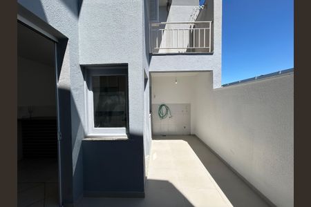 Casa de condomínio à venda com 144m², 3 quartos e 2 vagas Casa de condomínio à venda com 144m², 3 quartos e 2 vagasChurrasqueira