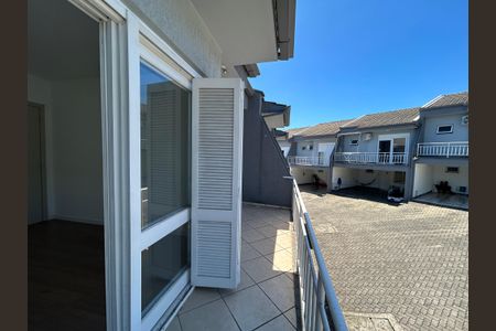 Casa de condomínio à venda com 144m², 3 quartos e 2 vagas Casa de condomínio à venda com 144m², 3 quartos e 2 vagasSacada do Quarto 2