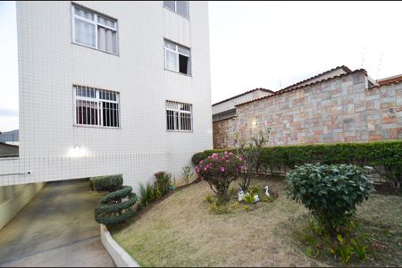 Apartamento à venda com 93m², 3 quartos e 1 vaga Apartamento à venda com 93m², 3 quartos e 1 vagaEntrada