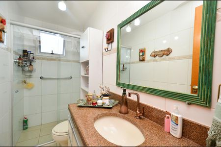 Apartamento à venda com 93m², 3 quartos e 1 vaga Apartamento à venda com 93m², 3 quartos e 1 vagaBanheiro Social