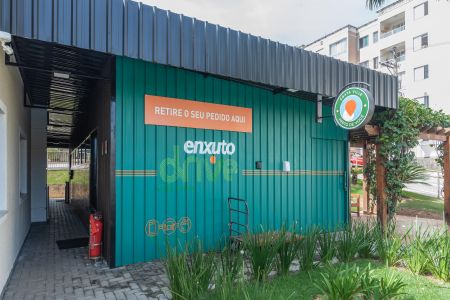 Apartamento à venda com 60m², 3 quartos e 1 vaga Apartamento à venda com 60m², 3 quartos e 1 vagaMinimercado