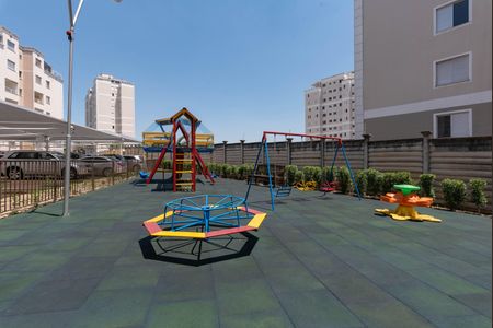 Apartamento à venda com 60m², 3 quartos e 1 vaga Apartamento à venda com 60m², 3 quartos e 1 vagaÁrea comum - Playground