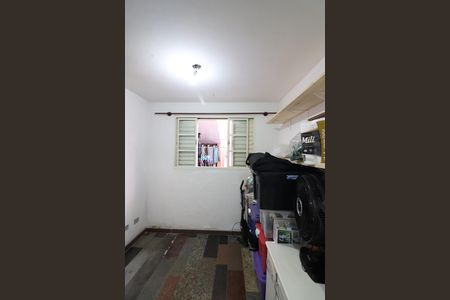 Casa à venda com 90m², 2 quartos e 2 vagasQuarto de Serviço