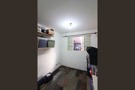 Casa à venda com 90m², 2 quartos e 2 vagasQuarto de Serviço