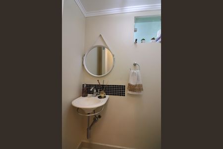 Casa à venda com 90m², 2 quartos e 2 vagasLavabo