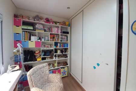 Casa à venda com 270m², 3 quartos e 3 vagas Casa à venda com 270m², 3 quartos e 3 vagasQuarto 1