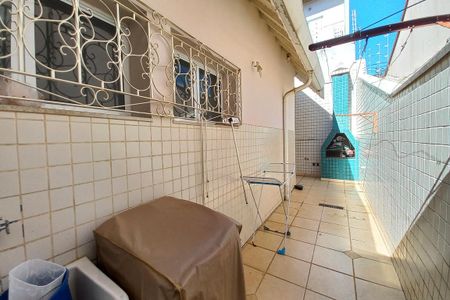 Casa à venda com 270m², 3 quartos e 3 vagas Casa à venda com 270m², 3 quartos e 3 vagasCorredor