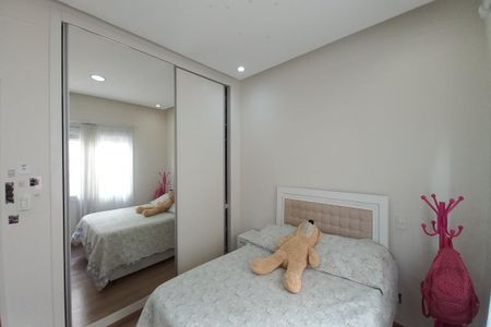 Casa à venda com 270m², 3 quartos e 3 vagas Casa à venda com 270m², 3 quartos e 3 vagasQuarto 2