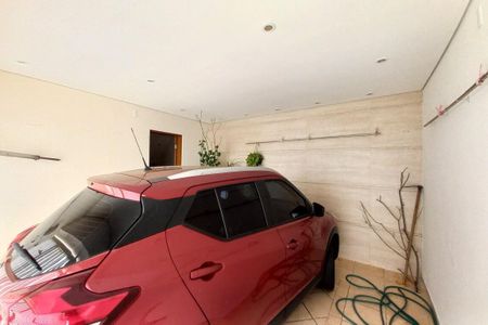 Casa à venda com 270m², 3 quartos e 3 vagas Casa à venda com 270m², 3 quartos e 3 vagasGaragem
