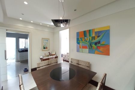 Casa à venda com 270m², 3 quartos e 3 vagas Casa à venda com 270m², 3 quartos e 3 vagasSala de Jantar