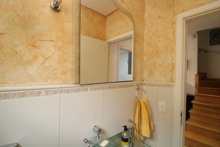 Casa à venda com 300m², 4 quartos e 3 vagasLavabo Sala