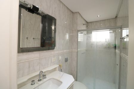 Casa à venda com 300m², 4 quartos e 3 vagasBanheiro da Suíte 4