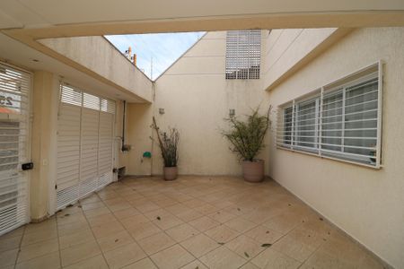 Casa à venda com 300m², 4 quartos e 3 vagasGaragem