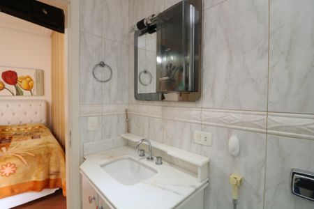 Casa à venda com 300m², 4 quartos e 3 vagasBanheiro da Suíte 4