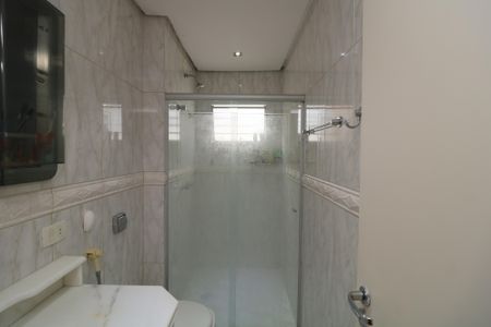 Casa à venda com 300m², 4 quartos e 3 vagasBanheiro da Suíte 4