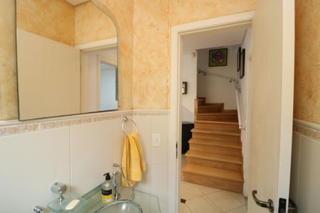 Casa à venda com 300m², 4 quartos e 3 vagasLavabo Sala