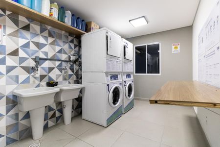 Apartamento para alugar com 62m², 1 quarto e sem vaga Apartamento para alugar com 62m², 1 quarto e sem vagaLavanderia