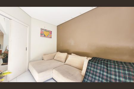 Casa de condomínio à venda com 230m², 4 quartos e 4 vagas Casa de condomínio à venda com 230m², 4 quartos e 4 vagasSala de TV