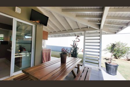 Casa de condomínio à venda com 230m², 4 quartos e 4 vagas Casa de condomínio à venda com 230m², 4 quartos e 4 vagasÁrea gourmet