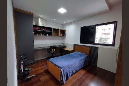 Apartamento à venda com 178m², 4 quartos e 3 vagas Apartamento à venda com 178m², 4 quartos e 3 vagasQuarto 2