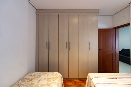 Apartamento à venda com 100m², 3 quartos e 1 vaga Apartamento à venda com 100m², 3 quartos e 1 vagaQuarto 3