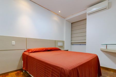 Apartamento à venda com 100m², 3 quartos e 1 vaga Apartamento à venda com 100m², 3 quartos e 1 vagaSuíte