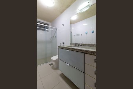 Apartamento à venda com 100m², 3 quartos e 1 vaga Apartamento à venda com 100m², 3 quartos e 1 vagaBanheiro social
