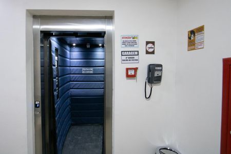 Apartamento para alugar com 43m², 2 quartos e sem vaga Apartamento para alugar com 43m², 2 quartos e sem vagaElevador