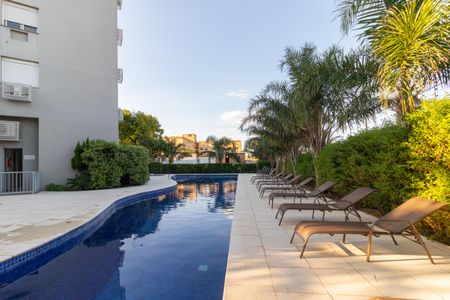 Apartamento à venda com 75m², 3 quartos e 2 vagas Apartamento à venda com 75m², 3 quartos e 2 vagasÁrea comum - Piscina