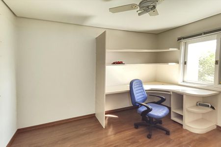 Casa à venda com 102m², 4 quartos e 2 vagasQuarto 3