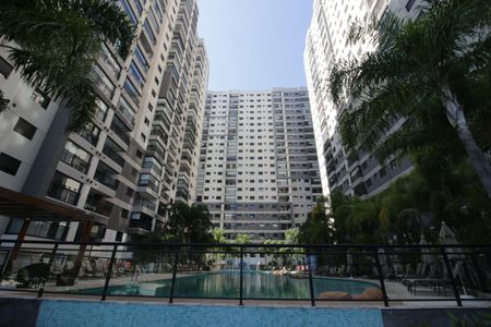 Apartamento à venda com 61m², 2 quartos e 1 vagaÁrea comum - Piscina