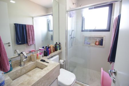 Apartamento à venda com 61m², 2 quartos e 1 vagaBanheiro da Suíte 1