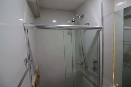 Apartamento à venda com 61m², 2 quartos e 1 vagaBanheiro 2